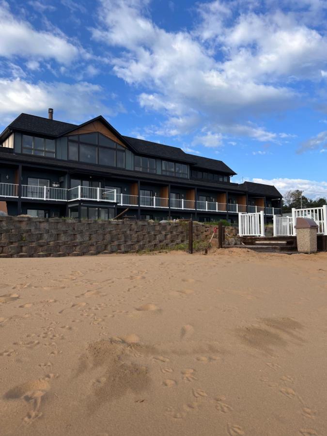 The Beach Haus - Traverse City Exteriör bild
