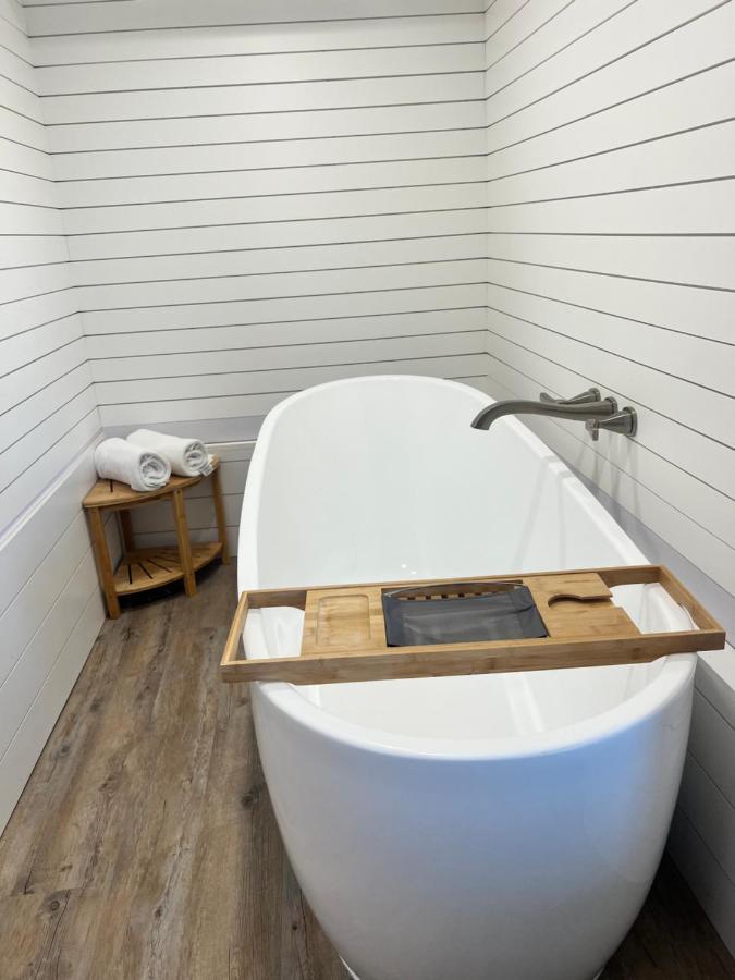 The Beach Haus - Traverse City Exteriör bild