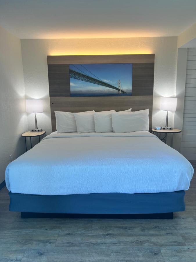 The Beach Haus - Traverse City Exteriör bild